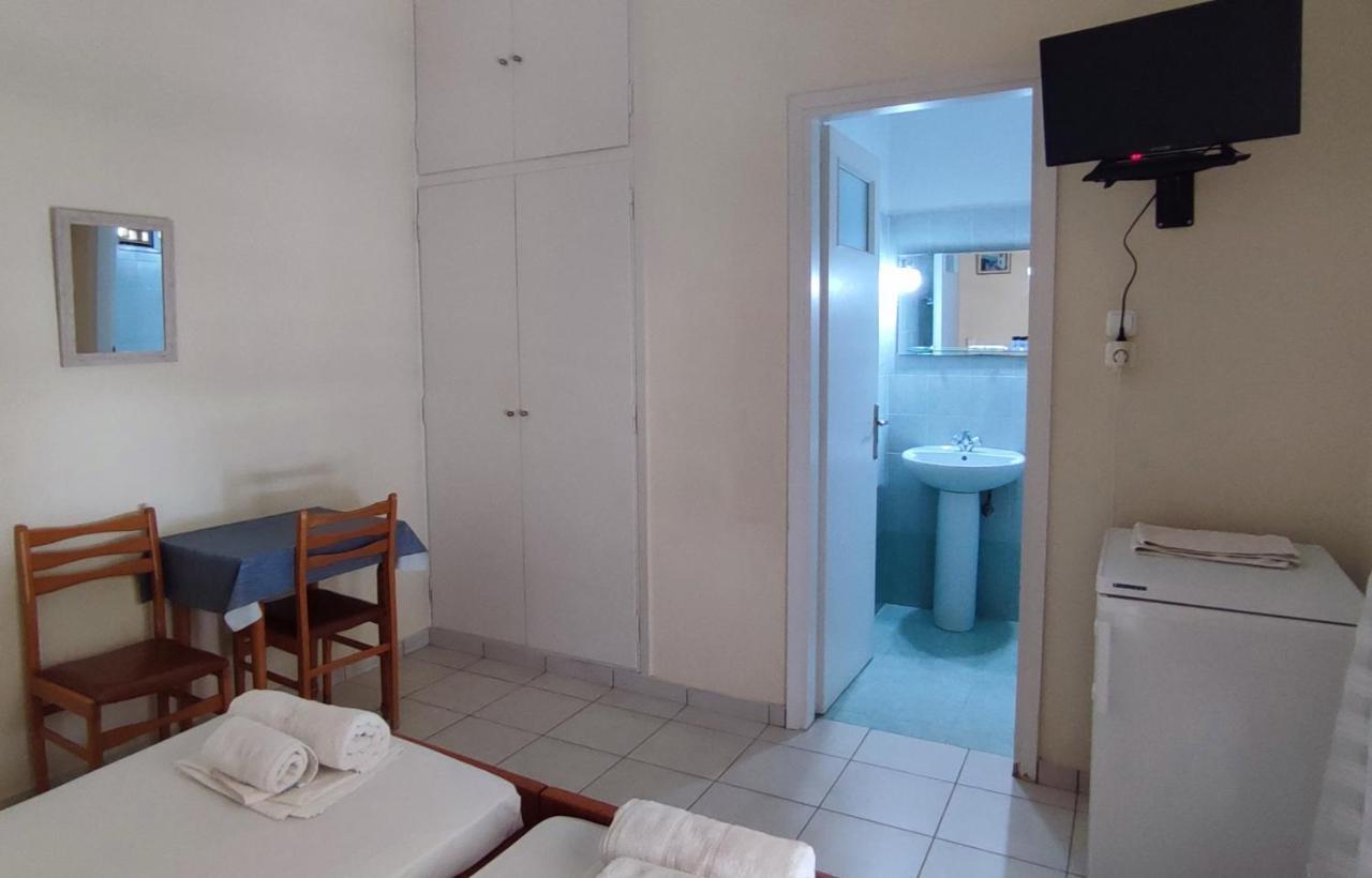 Περσεφονη Hotel Kamena Vourla Ngoại thất bức ảnh