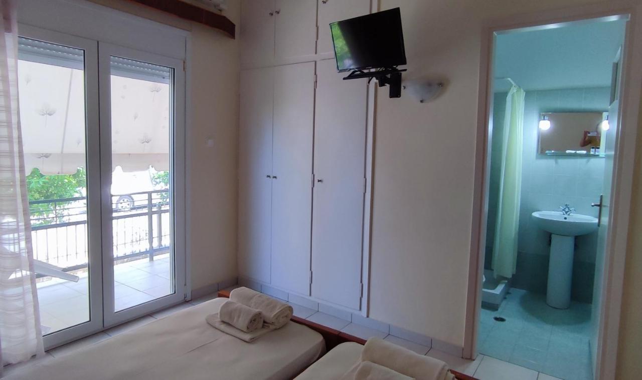 Περσεφονη Hotel Kamena Vourla Ngoại thất bức ảnh